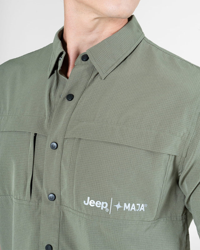 JEEP® x MAJA® Cherokee Outdoor Fishing Short-Sleeve Shirt, Green, side view, Relaxed fit, Polyester, with 4-way stretch fabric, ideal for office