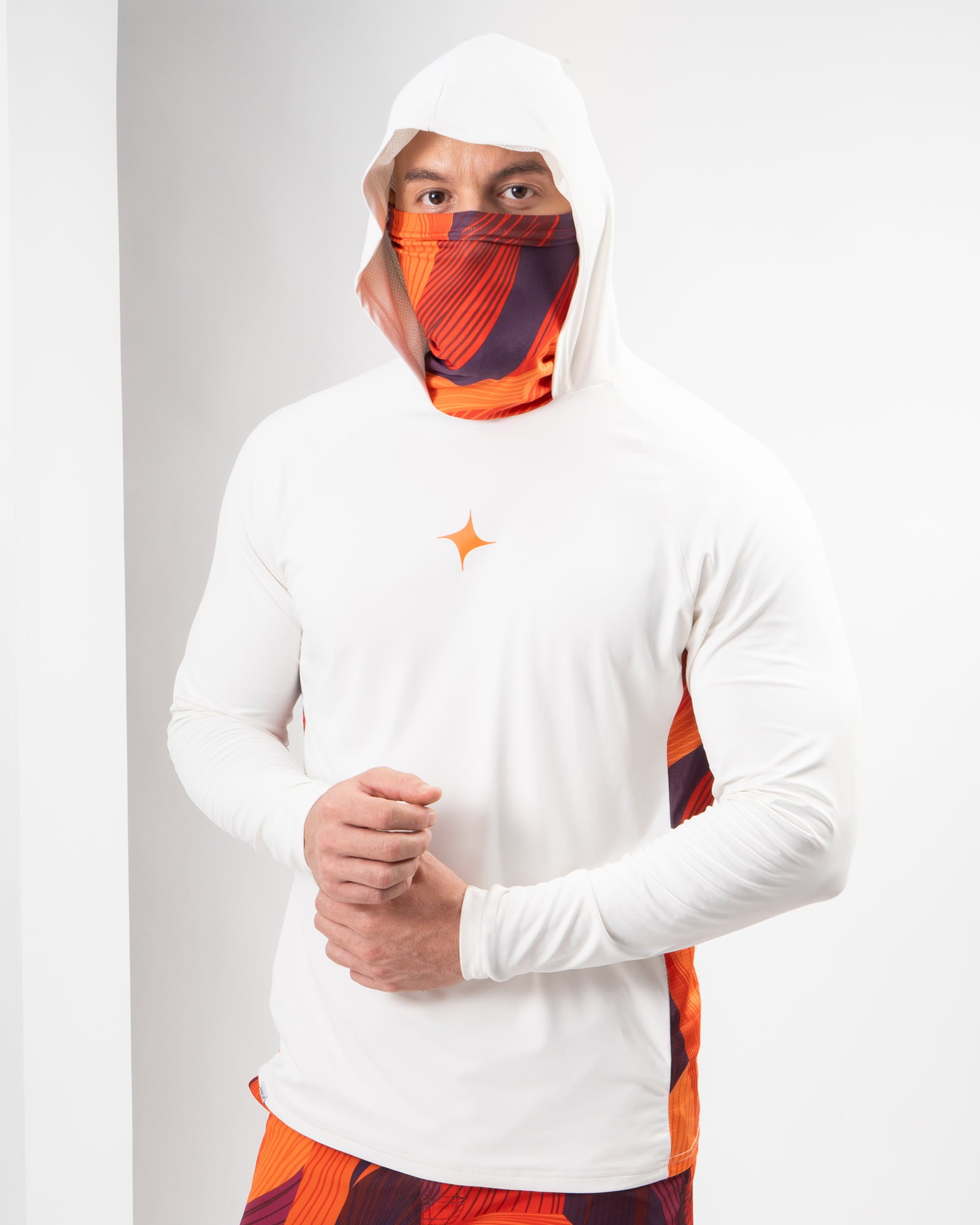 Performance T-shirt with hat and Sierra mask