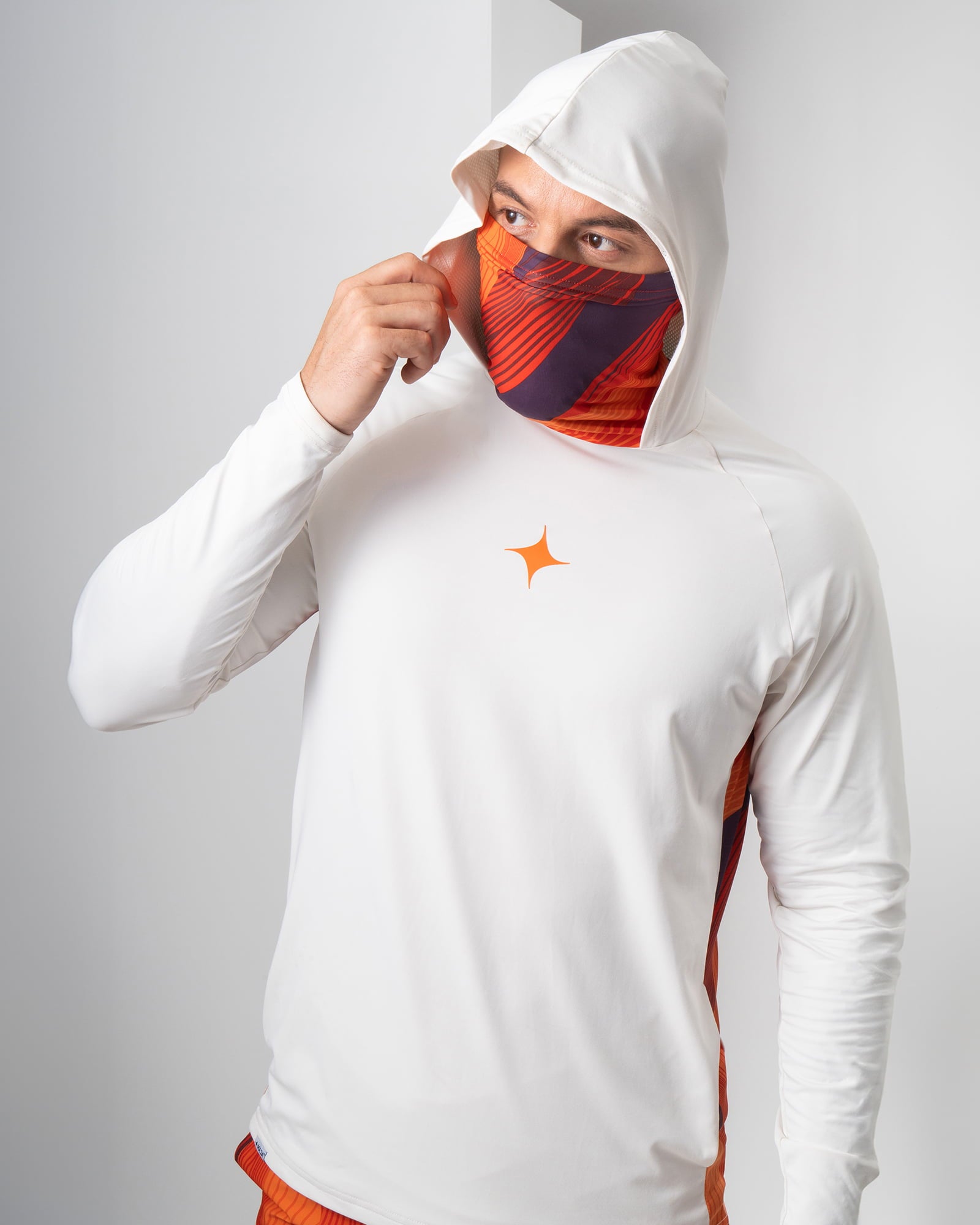 Performance T-shirt with hat and Sierra mask