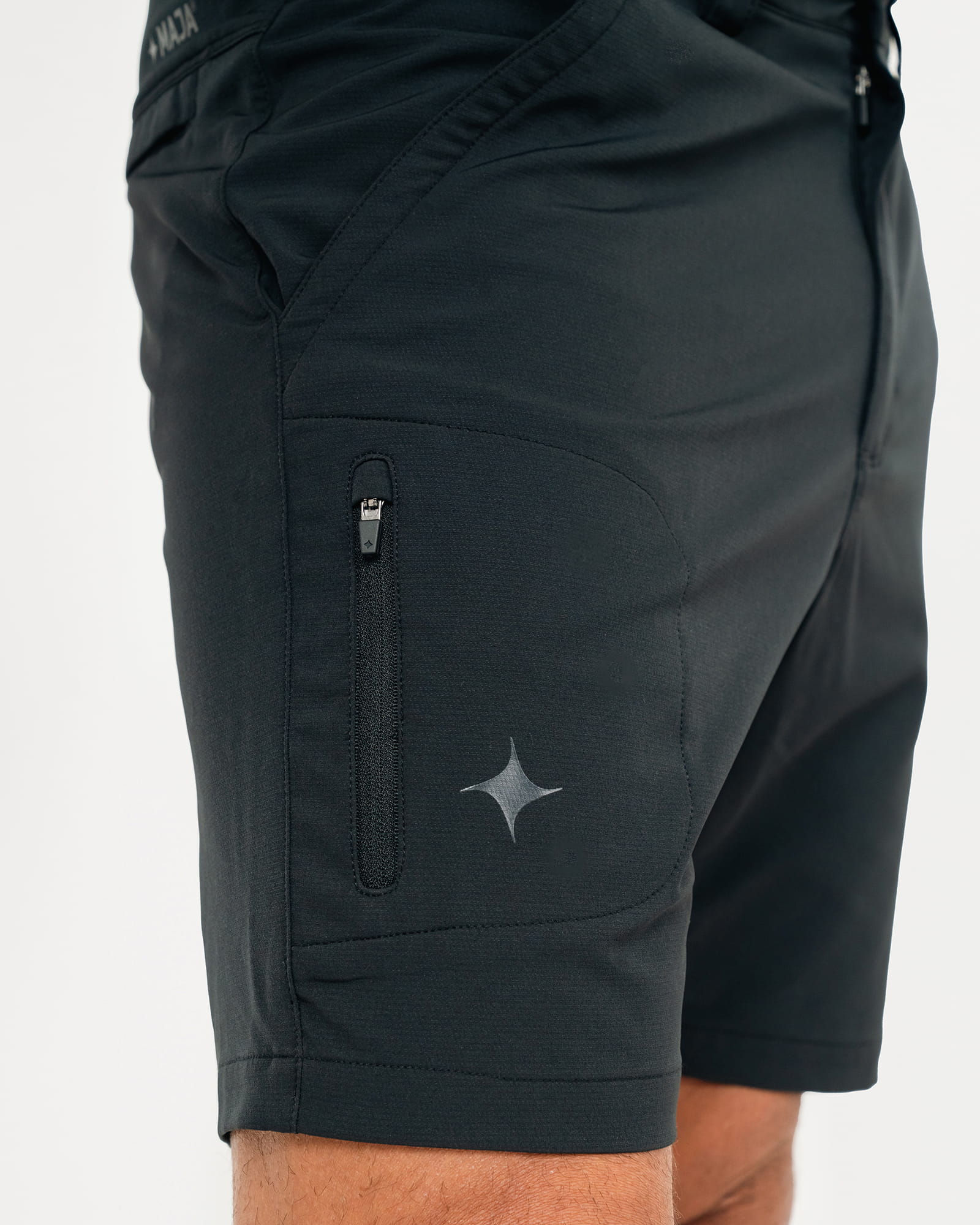 MAJA Grafito Cargo Shorts